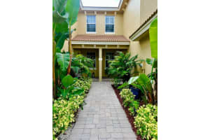5062  Dulce Court, Palm Beach Gardens, FL 33418 Sold 08/17/23