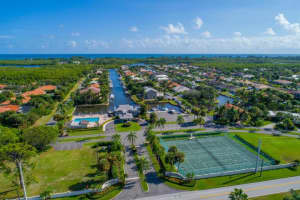 8625 SE Gulfstream Place, Hobe Sound, FL 33455 Sold 10/30/23