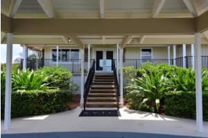 8625 SE Gulfstream Place, Hobe Sound, FL 33455 Sold 10/30/23