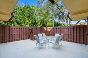 825  Center Street   57b, Jupiter, FL 33458 Sold 08/17/23