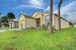 14  Bentwater Circle, Boynton Beach, FL 33426 Sold 09/01/23