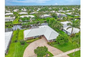 700 Holly Lane, Boca Raton, FL 33486 Sold 01/12/24