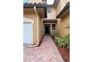 2800 65th Dr, Vero Beach, FL 32966, Sold 07/18/23