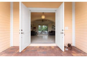 155 SW Cocoloba Way, Stuart, FL 34997 Sold 12/07/23