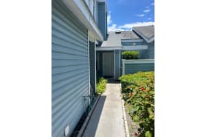 3827  Island Club Circle, Lake Worth Beach, FL 33462 Sold 08/17/23