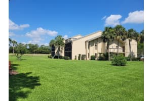 9440  Meadowood 105 Drive   105, Fort Pierce, FL 34950 Sold 10/05/23