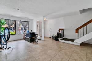 1020  Raintree Drive, Palm Beach Gardens, FL 33410 Sold 08/17/23