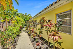 302 34th Street, West Palm Beach, FL 33407 Sold 06/24/24