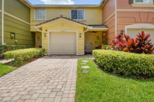 5367 SE Mitchell Lane, Stuart, FL 34997 Sold 08/14/23