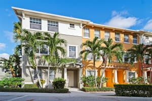 645  Amador Lane   1, West Palm Beach, FL 33401 Sold 08/28/23