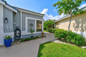 8088  Covington Court, Lake Worth Beach, FL 33467 Sold 10/06/23