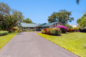 3854 SE Fairway E, Stuart, FL 34997 Sold 01/18/24