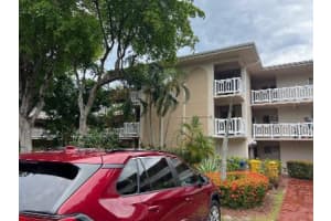 2687 N Garden Drive   107, Lake Worth Beach, FL 33461 Sold 09/12/23