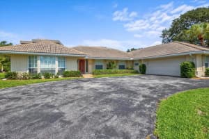11823  Lake Shore Place, Palm Beach Gardens, FL 33408 Sold 11/20/23