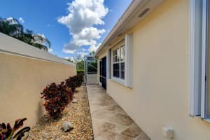 8093  Montserrat Place, Wellington, FL 33414 Sold 11/17/23