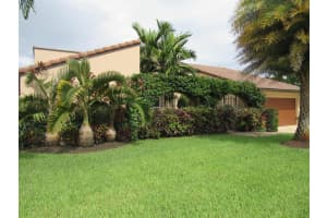 2412 SW 23rd Cranbrook Drive, Boynton Beach, FL 33436 Sold 08/18/23