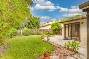 1022  Raintree Drive, Palm Beach Gardens, FL 33410 Sold 08/11/23