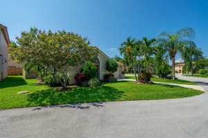 1712  Shoreside Circle, Wellington, FL 33414 Sold 10/10/23