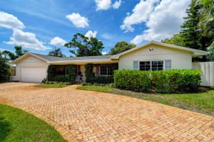 909 SW 27th Terrace, Boynton Beach, FL 33435 Sold 05/22/24