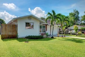 7704  3rd Terrace, Lake Worth Beach, FL 33463 Sold 07/21/23