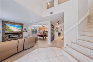 204  Lone Pine Drive, Palm Beach Gardens, FL 33410 Sold 11/06/23