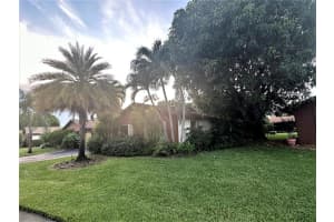 535 SE 5th Circle   14b, Boynton Beach, FL 33435 Sold 10/11/23