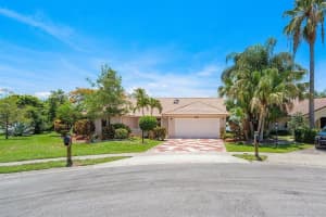 8605  Bonita Isle Drive, Lake Worth Beach, FL 33467 Sold 08/01/23
