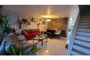 952  Summit Lake Drive, West Palm Beach, FL 33406 Sold 08/25/23