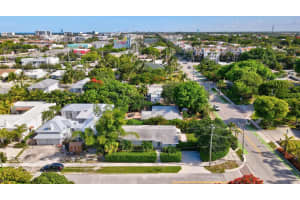 200 NE 5th Court, Delray Beach, FL 33444 Sold 12/29/23