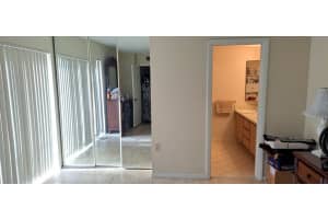 565  Green Springs Place, West Palm Beach, FL 33409 Sold 09/27/23