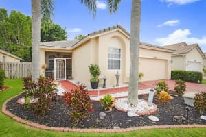 10709  Oak Bend Way, Wellington, FL 33414 Sold 09/25/23
