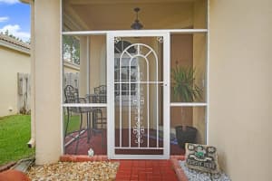 10709  Oak Bend Way, Wellington, FL 33414 Sold 09/25/23