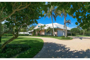 36 N Beach Road, Hobe Sound, FL 33455 Sold 10/26/23