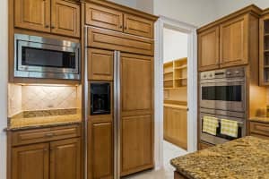 303 Yacht Harbor Dr, Palm Coast, FL 32137, Sold 10/13/23