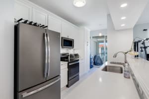 107  Half Moon Circle   C3, Hypoluxo, FL 33462 Sold 08/31/23