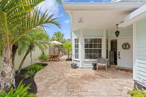 381  Park Forest Way, Wellington, FL 33414 Sold 08/11/23