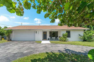 6929  Eastview Drive, Lake Worth Beach, FL 33462 Sold 08/18/23
