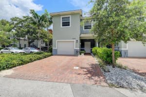 1030  Crystal Way   101, Delray Beach, FL 33444 Sold 08/24/23
