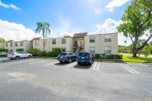 11  Willowbrook Lane   107, Delray Beach, FL 33446 Sold 12/06/23