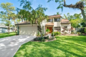 95  Saint Davids Way, Wellington, FL 33414 Sold 10/03/23