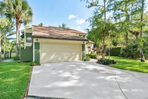 95  Saint Davids Way, Wellington, FL 33414 Sold 10/03/23