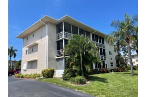 2647 N Garden Drive   104, Lake Worth Beach, FL 33461 Sold 11/28/23