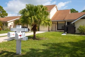 1469 SE Rivergreen Circle, Port St Lucie, FL 34953 Sold 10/11/23