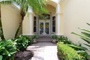 401  Via Placita, Palm Beach Gardens, FL 33418 Sold 08/01/24
