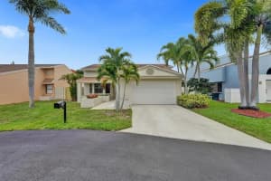 11  Kyle Way, Boynton Beach, FL 33426 Sold 08/21/23