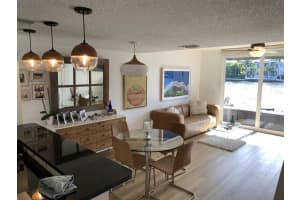 942  Jeffery Street, Boca Raton, FL 33487 Sold 08/31/23
