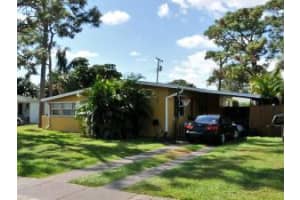 212 NE Entrada Avenue, Port St Lucie, FL 34952 Sold 11/09/23
