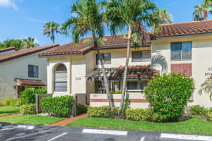 10447 S Circle Lake Drive   101, Boynton Beach, FL 33437 Sold 09/27/23