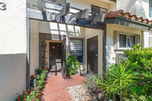 10447 S Circle Lake Drive   101, Boynton Beach, FL 33437 Sold 09/27/23