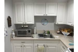 504  Davis Road   87, Palm Springs, FL 33461 Sold 11/17/23